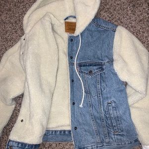 Levi’s Sherpa jacket